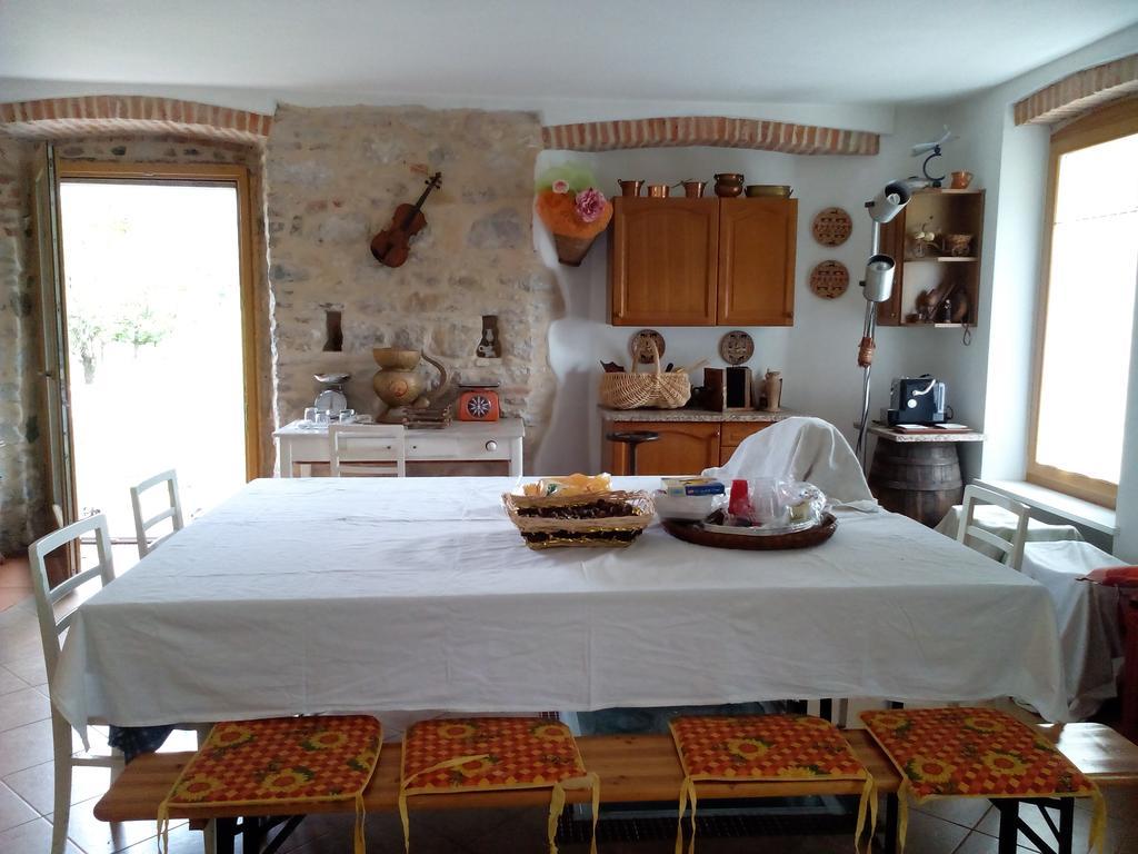 Agriturismo Il Girasole 费尔特雷 外观 照片