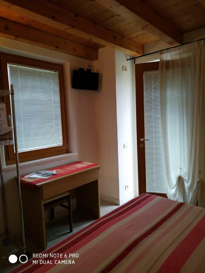 Agriturismo Il Girasole 费尔特雷 外观 照片